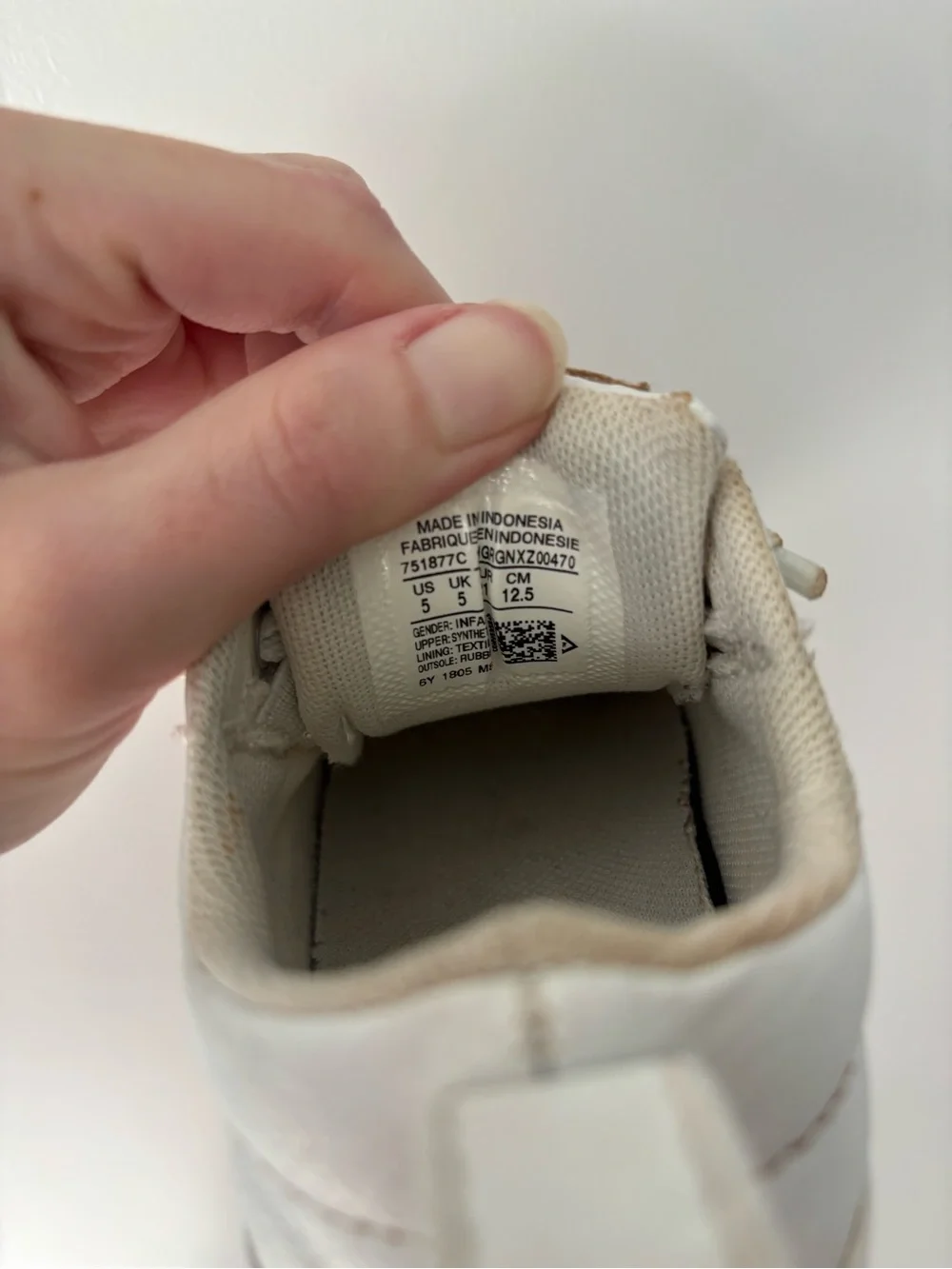 Converse All Star White Low Top Sneaker  Size 5c
